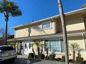 Building Photo - 2937 W Carson St