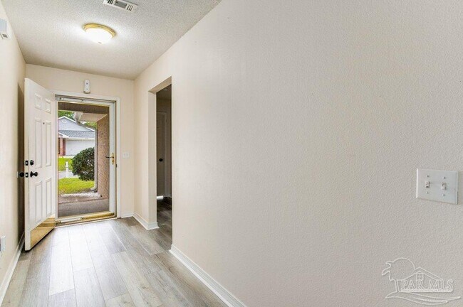 Building Photo - 8004 Cayenne Way