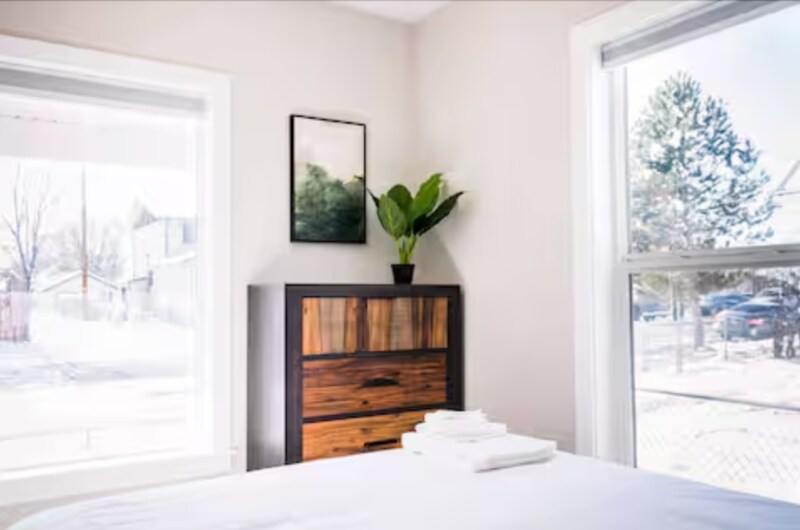 Building Photo - 814 W Arapahoe Ave