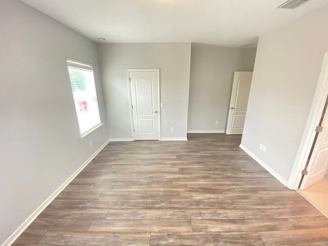 Building Photo - 7255 Shadeview Alley