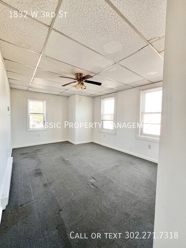 Building Photo - 1832 W 3rd St