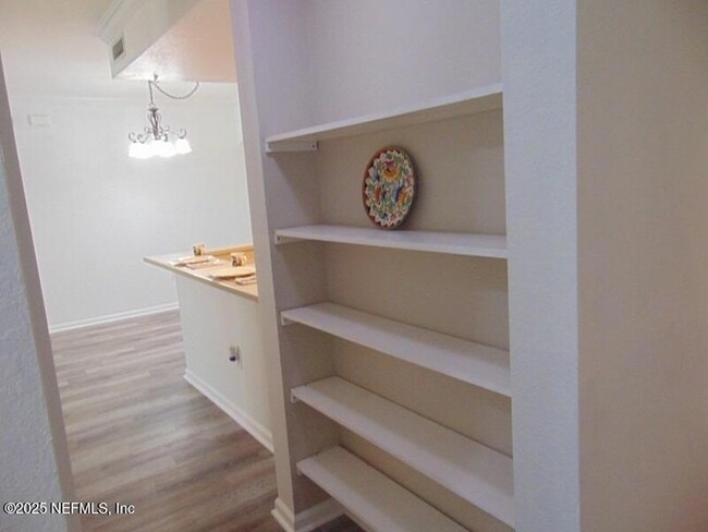 Building Photo - 10075 Gate Pkwy N