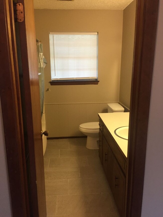 Building Photo - 5707 Sorenson St