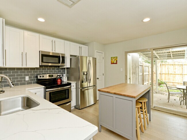 Unit #B - 6715 West Gate Blvd