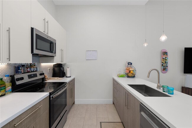 Building Photo - 4444 NW 9th St.