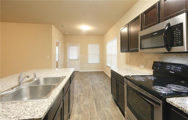 Building Photo - 6107 Diamondleaf Bend