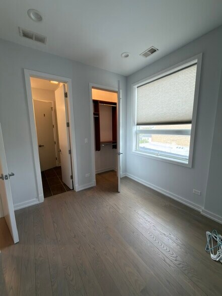 Building Photo - 2378 N Elston Ct