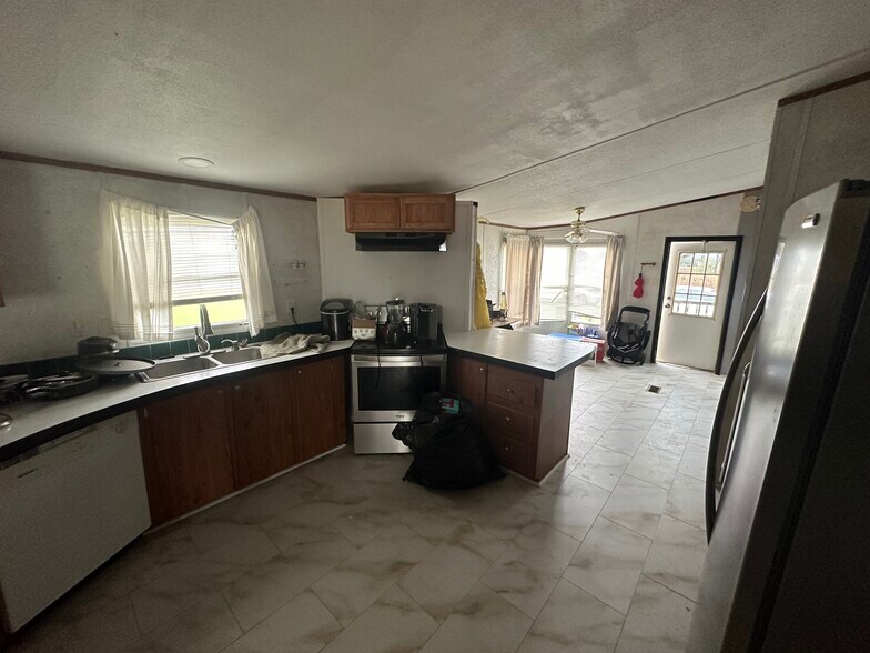 Building Photo - 39 Tiffany Dr