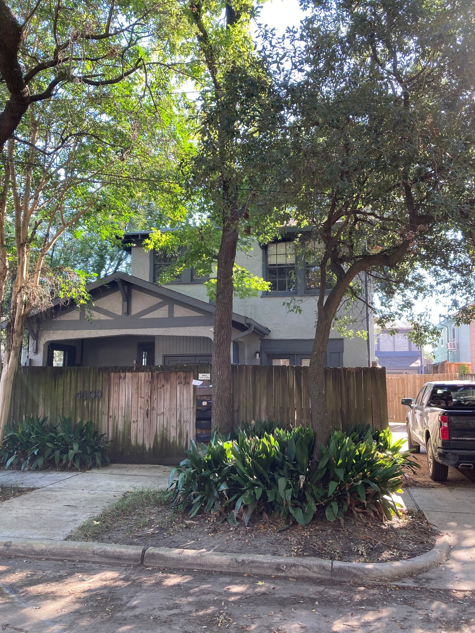 Building Photo - 4109 Roseland St