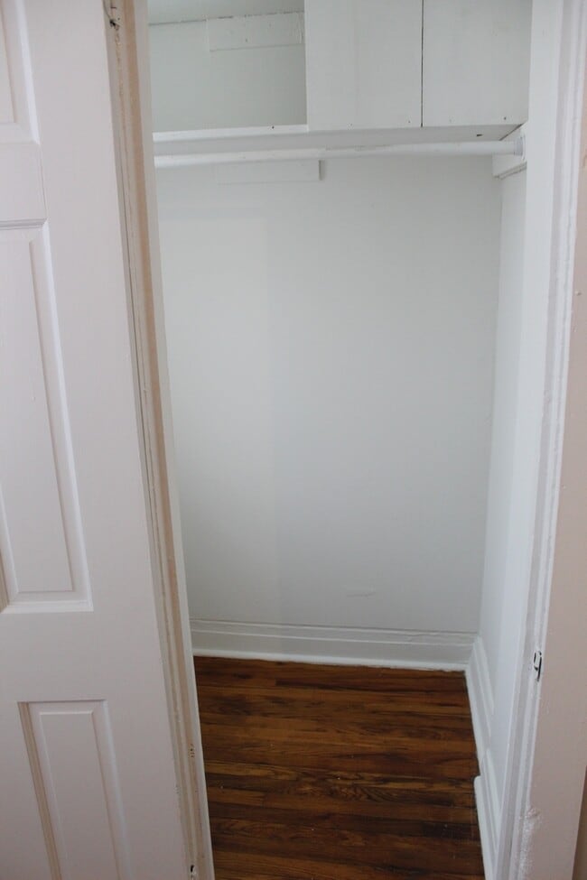 Building Photo - 5024 N Winthrop Ave