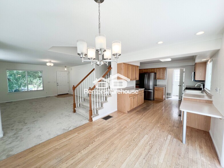 Building Photo - 4504 E Lyndenwood Cir