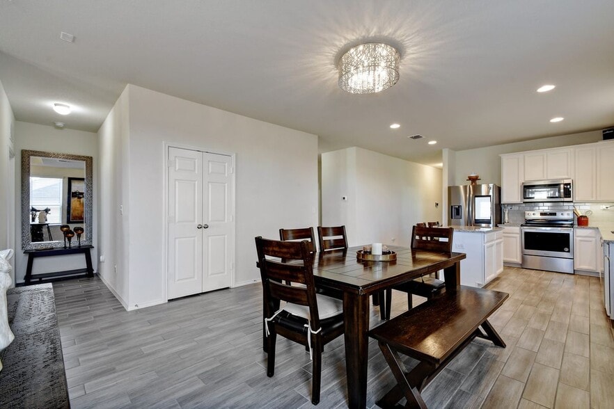 Building Photo - 317 Kotara Cyn