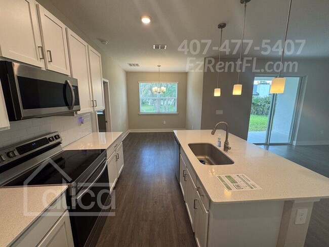 Building Photo - 4336 Las Almanos Ave