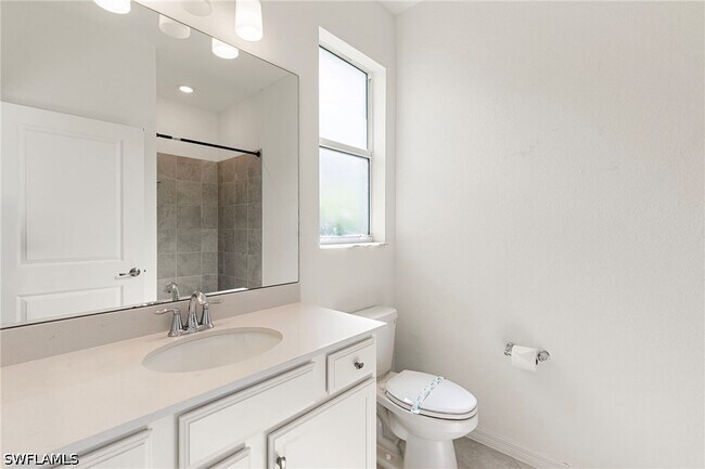 Building Photo - 2525 Kona Wy