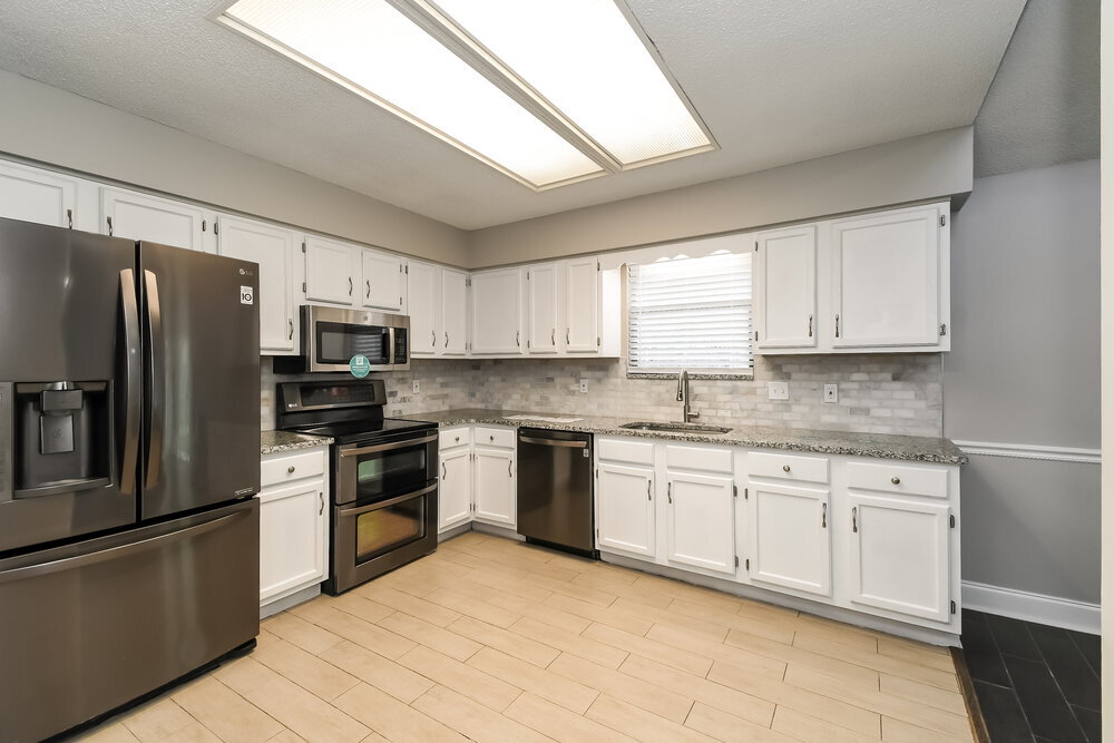 Building Photo - 4134 Nakema Dr S