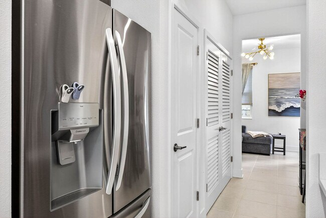 Building Photo - 1734 W Cherry St