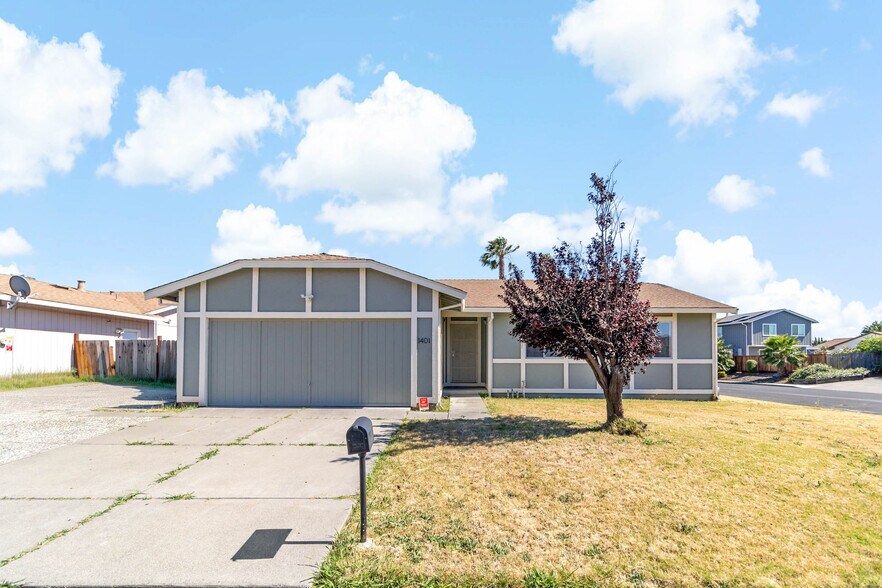 Building Photo - 1401 Prospect Way