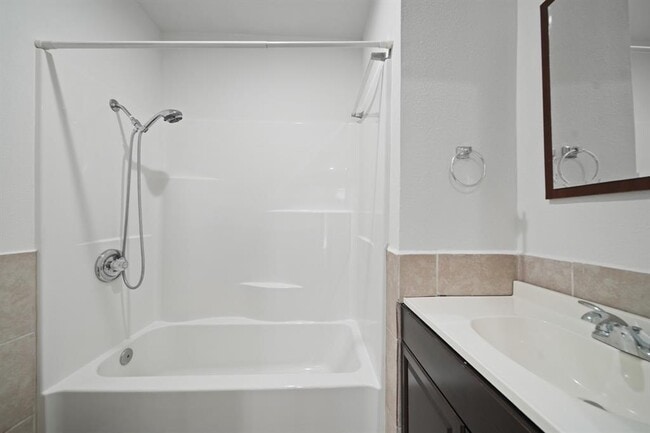 Building Photo - 4427 Sarong Dr
