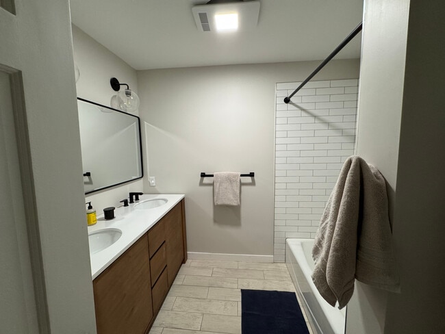 Building Photo - 1393 NY-296