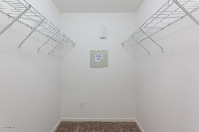 Building Photo - 8614 Derry Dr
