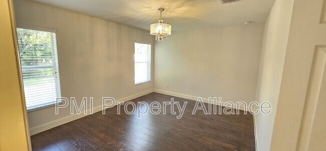 Building Photo - 15605 Perdido Dr