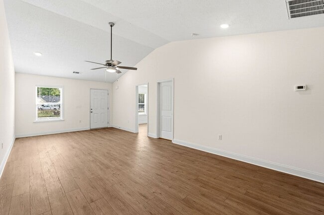 Building Photo - 2221 Archer Ln