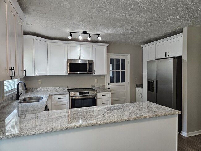 Building Photo - 309 Murray Fork Dr
