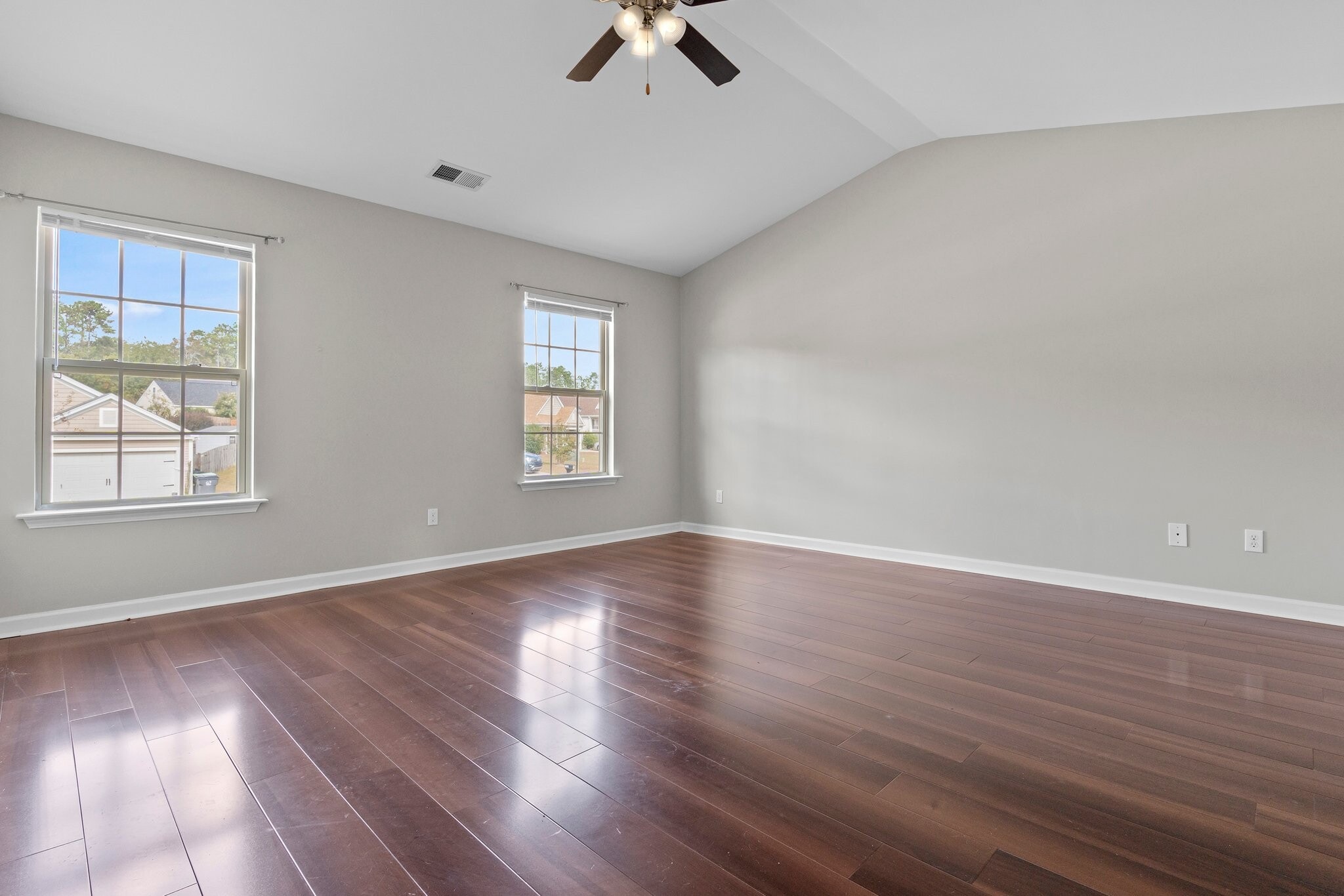 Building Photo - 206 Flinchum Pl