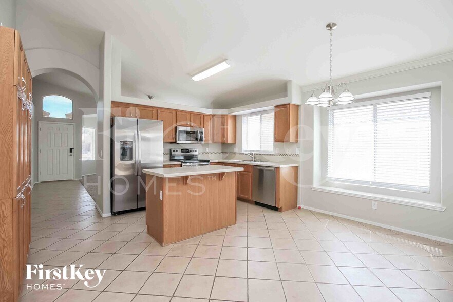 Building Photo - 4354 E Birchwood Cir