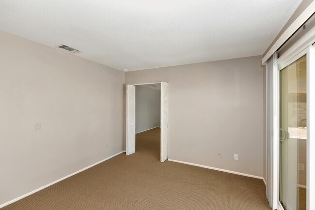 Building Photo - 72896 Tamarisk St