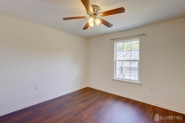 Building Photo - 101 Pearce Ln