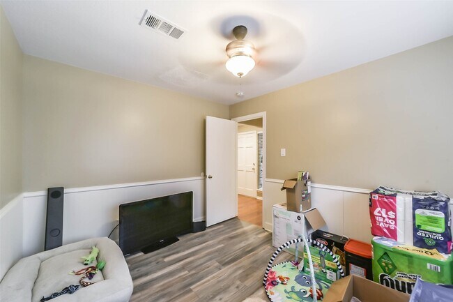 Building Photo - 9926 Elm Meadow Trail