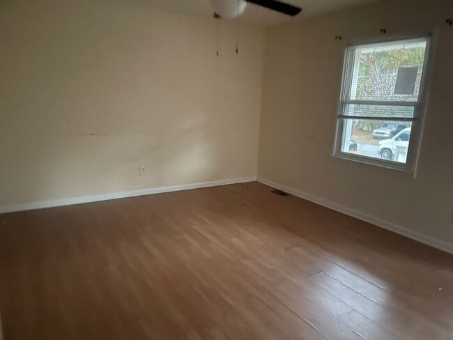 Building Photo - 3 BED 2 BATH IN FAYETTEVILLE NC