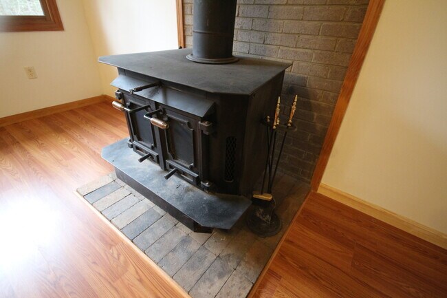 Building Photo - 937 Shoal Creek Rd