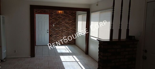 Building Photo - 25522 Anderson Ave