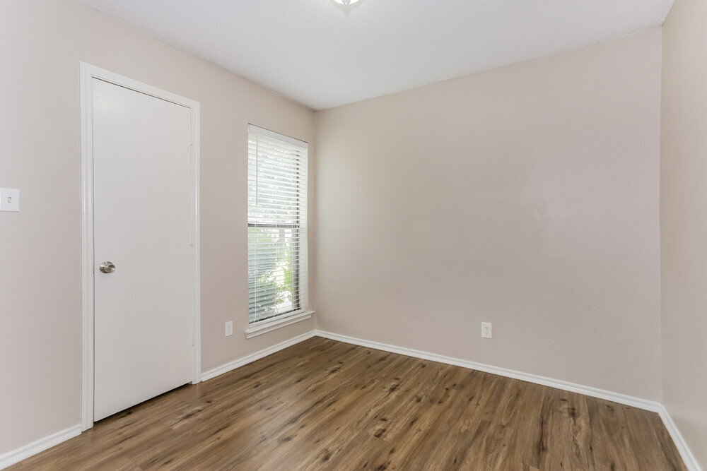 Building Photo - 2618 Butterfield Dr