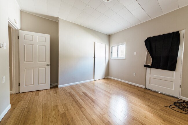 Building Photo - AVAILABLE JUNE 2026 - 2 Bedroom Home w/ loft in Prime MT. WASHINGTON Location!