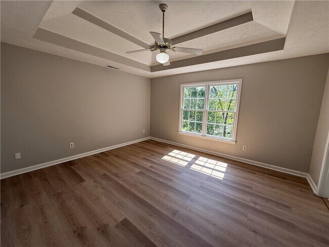 Building Photo - 979 Sugar Crossing Ln