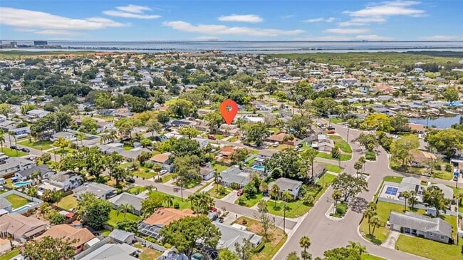 Building Photo - 4924 Shetland Ave