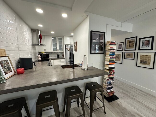 Building Photo - ALL UTILITIES INCLUDED | MOVE-IN READY | $500 OFF FIRST MONTH | AGENT BONUS