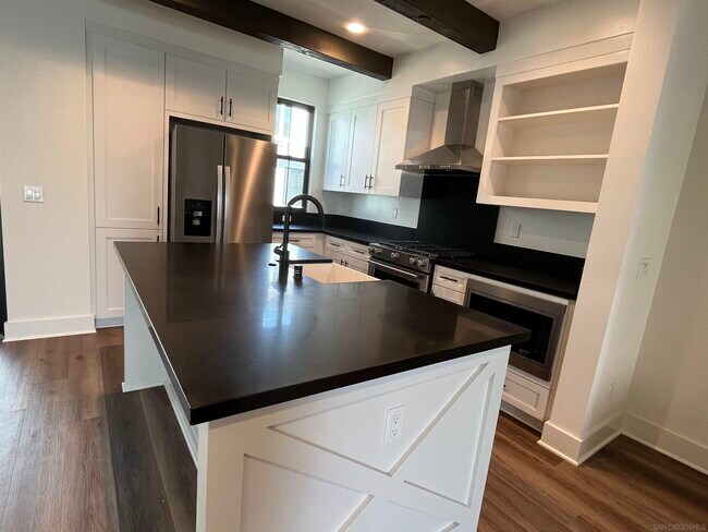 Building Photo - 1301 Bergamo Pl
