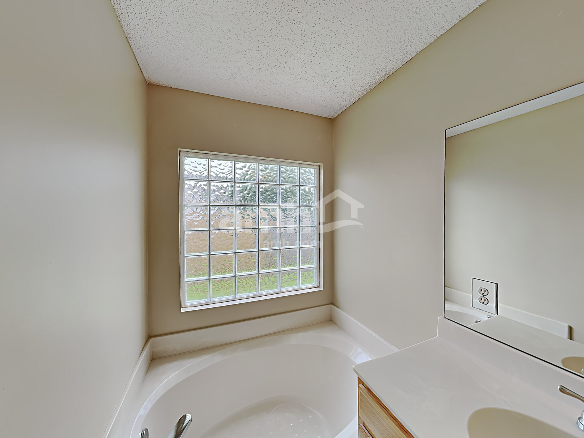 Building Photo - 6076 Scenic Meadow Ln