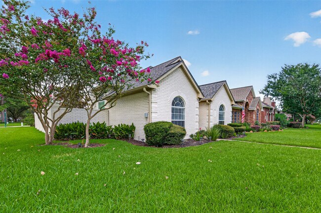 Building Photo - 14303 Reissen Ln