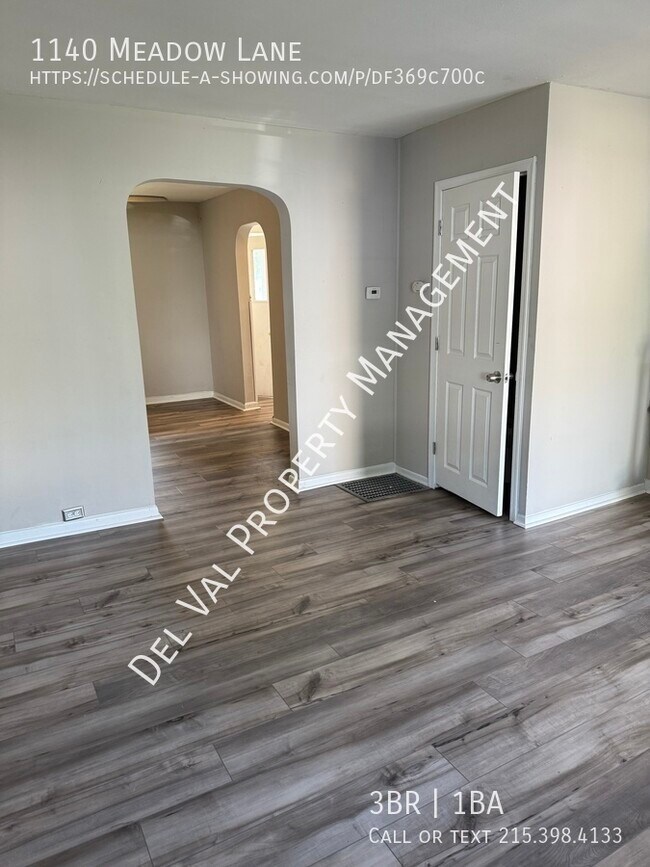 Building Photo - 1140 Meadow Ln