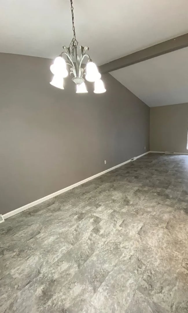 Building Photo - Comfort & Convenience in West Greeley