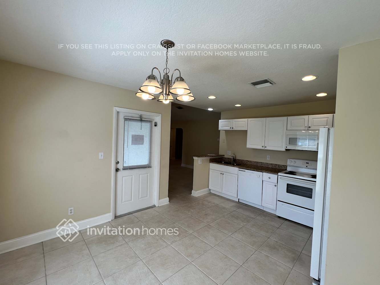 Building Photo - 1318 SW Bartell Ave