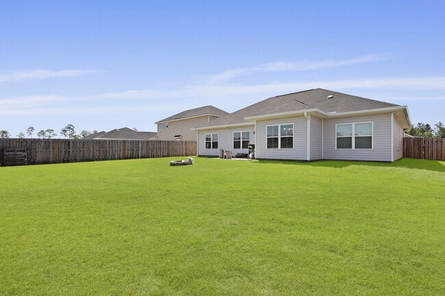 Building Photo - 568 Abode Ave