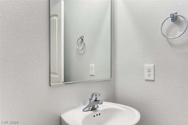 Building Photo - 6828 Majestic Palm Dr