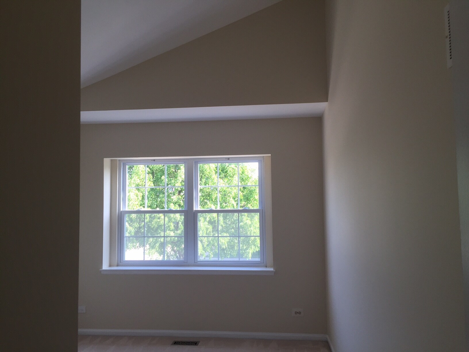 Building Photo - 396 Bentley Pl