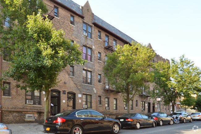 Primary Photo - 2250 Haviland Ave
